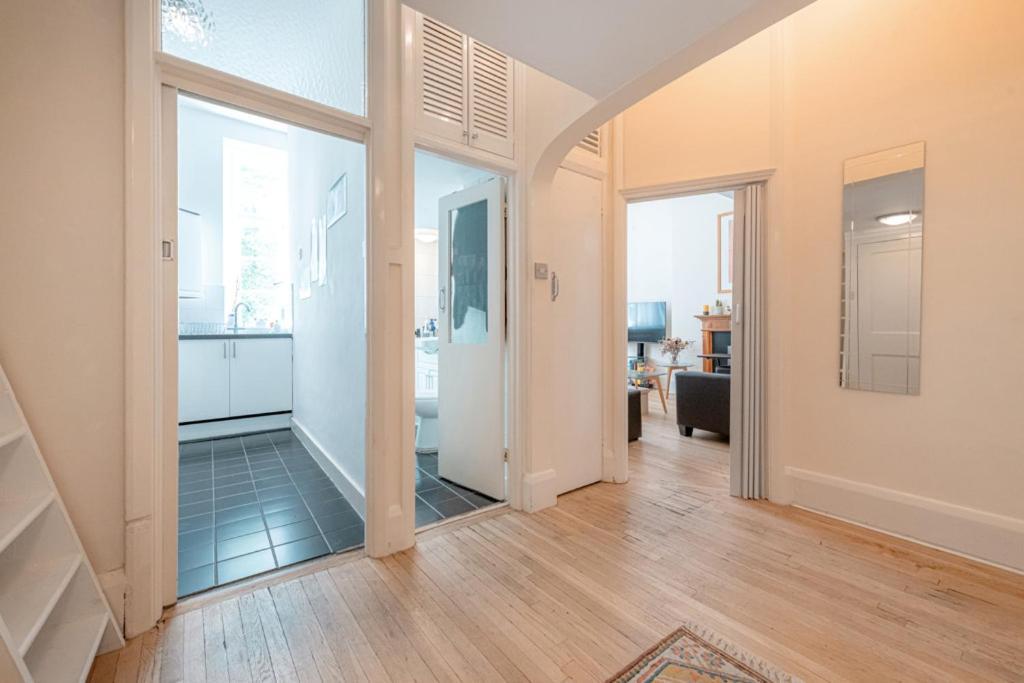 Two Double Mezzanine In Paddington Apartament *
